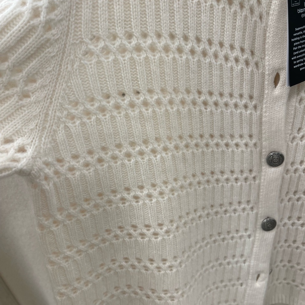 Bloomingdales’s Cashmere 2ply beautiful and very soft - Picture 16 of 16